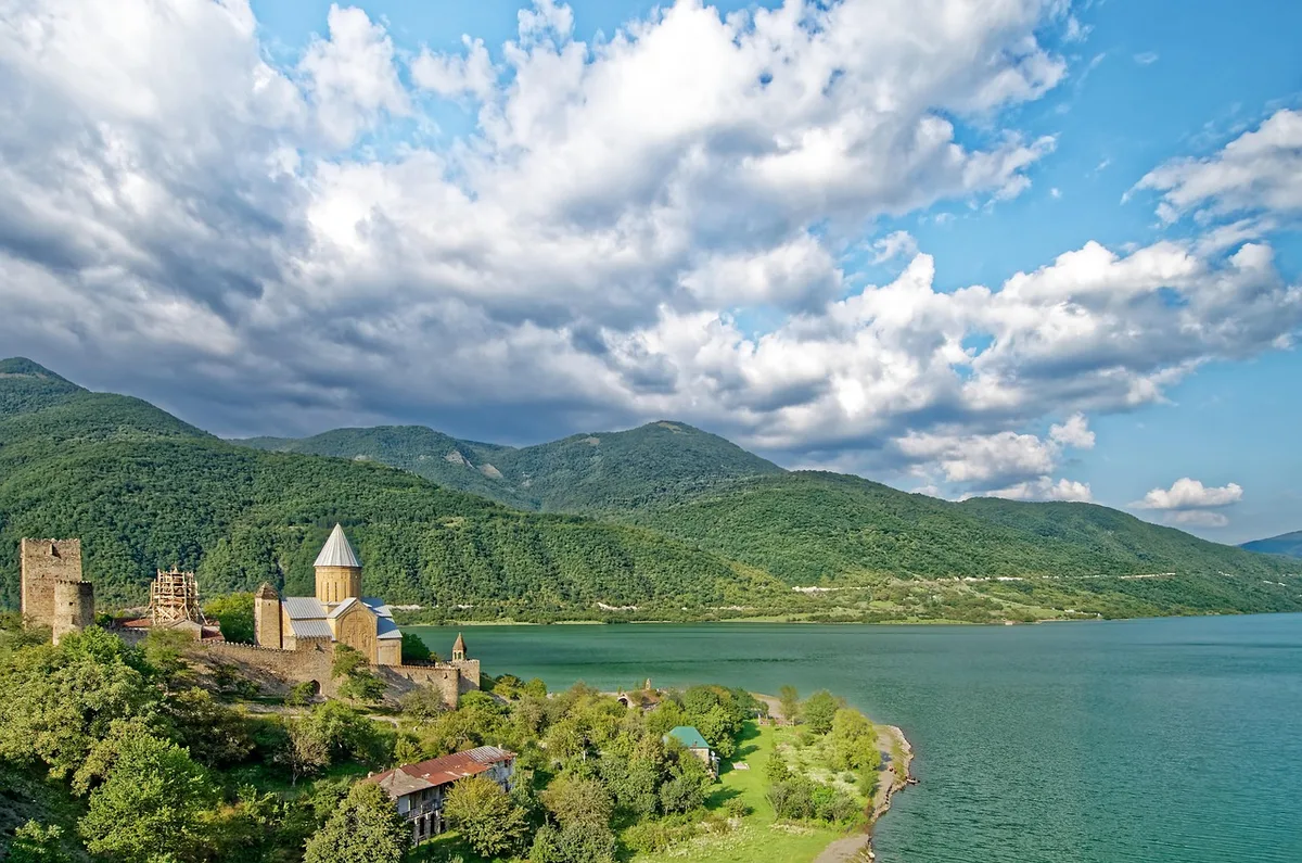 Ananuri Fortress
